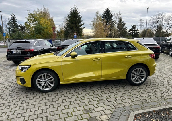 Audi A3 cena 121900 przebieg: 12512, rok produkcji 2023 z Toruń małe 254